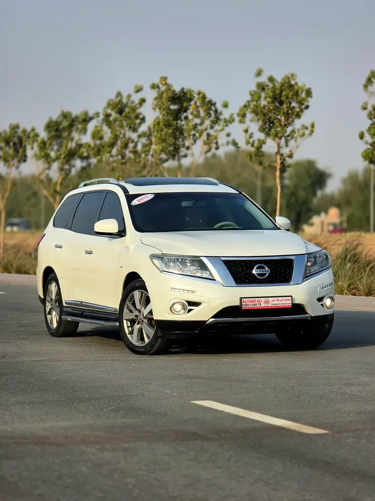 Nissan Pathfinder 3.5 AT (243 hp)