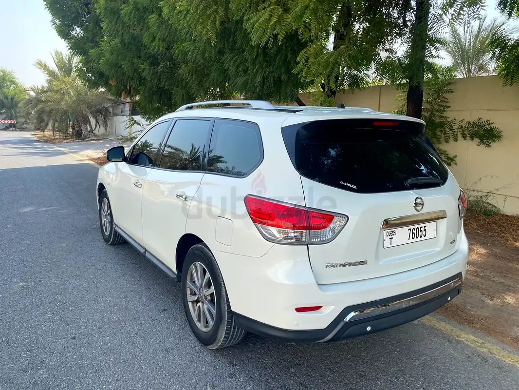 Nissan Pathfinder 3.5 AT (243 hp) - 3