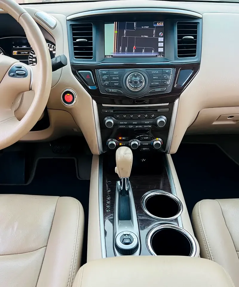 Nissan Pathfinder 3.5 AT (243 hp) - 3