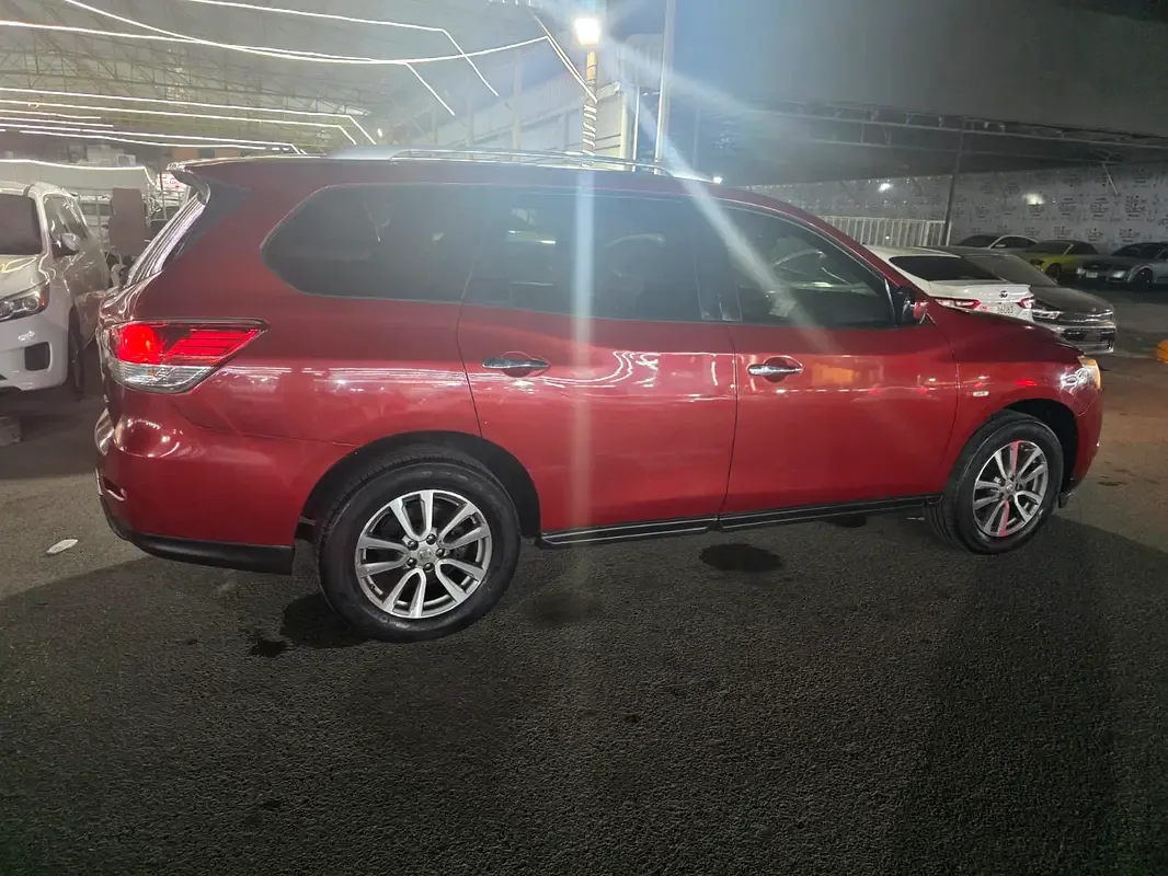 Nissan Pathfinder 3.5 AT (243 hp) - 4