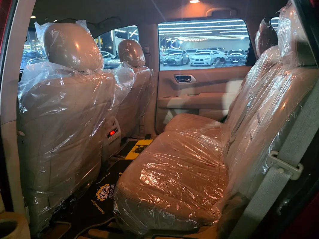 Nissan Pathfinder 3.5 AT (243 hp) - 14