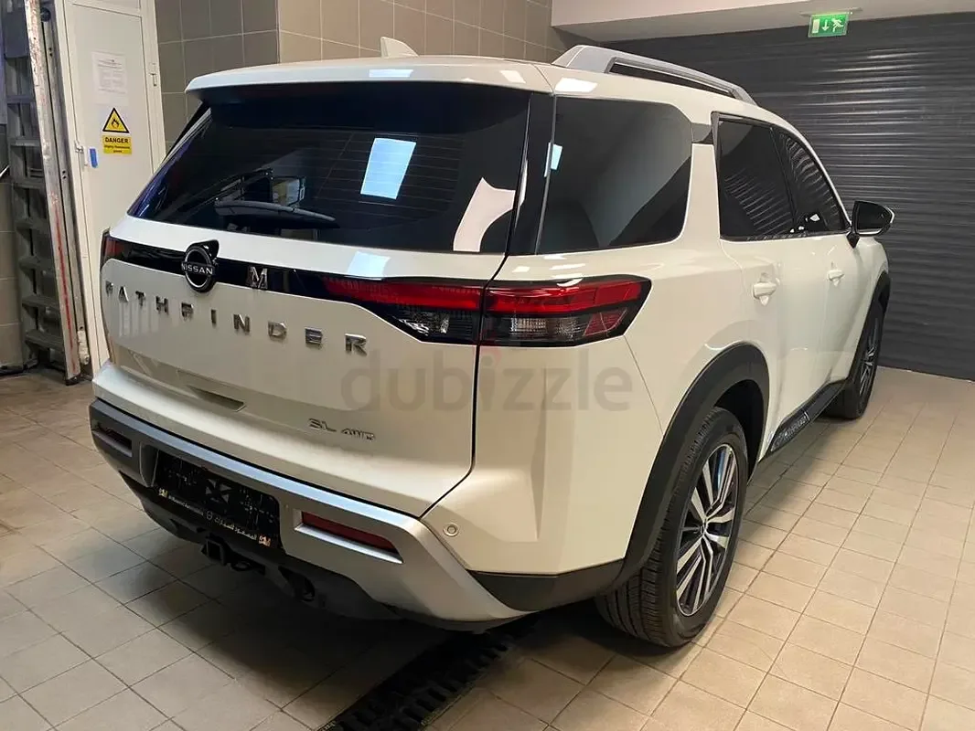Nissan Pathfinder 3.5 AT (284 hp) - 4