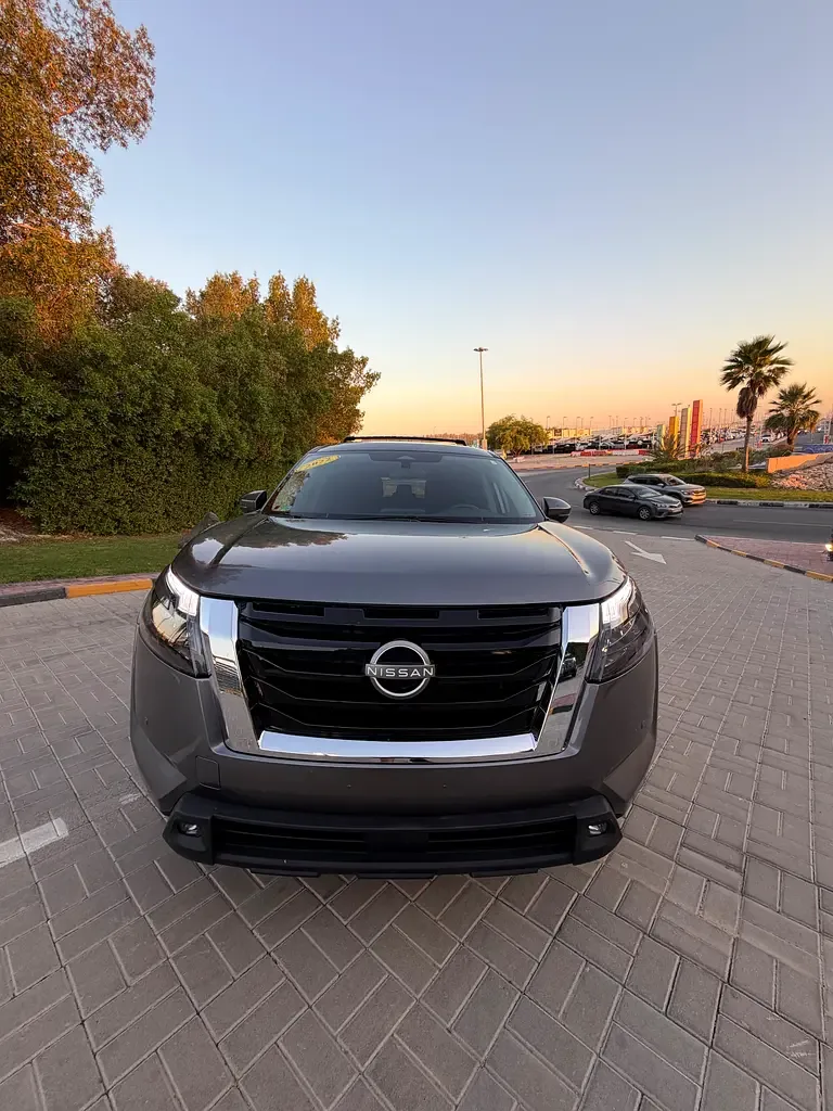 Nissan Pathfinder 3.5 AT (284 hp)