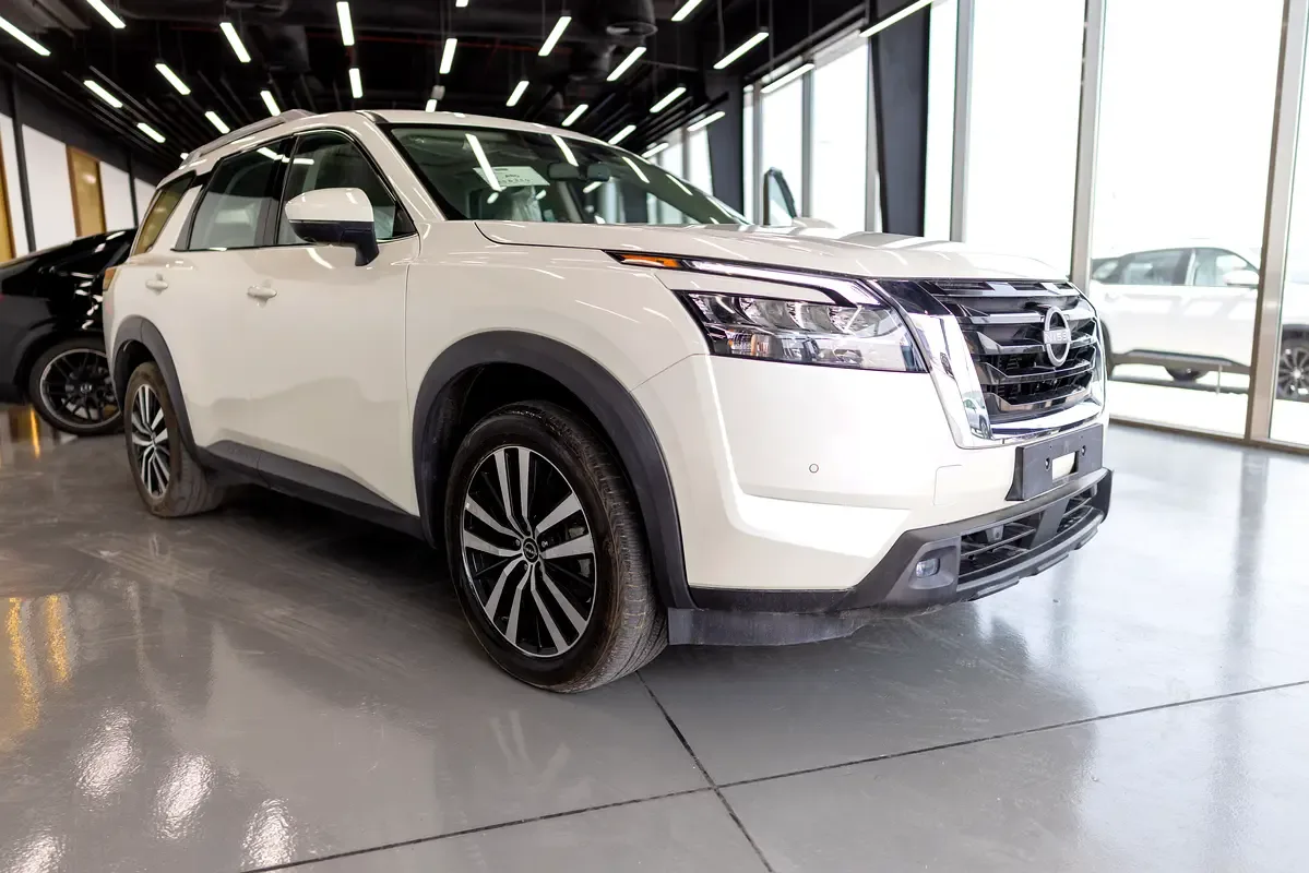 Nissan Pathfinder 3.5 AT (284 حصان) - 4