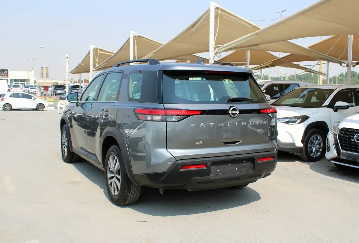 Nissan Pathfinder 3.5 AT (284 hp) - 4