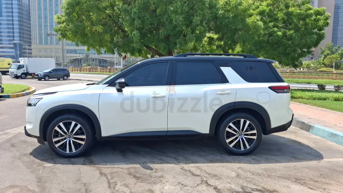 Nissan Pathfinder 3.5 AT 4WD (284 hp)