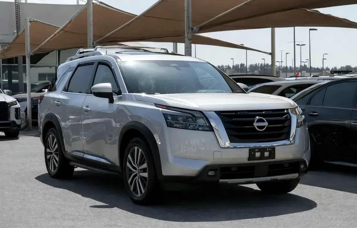 Nissan Pathfinder 3.5 AT 4WD (284 hp)