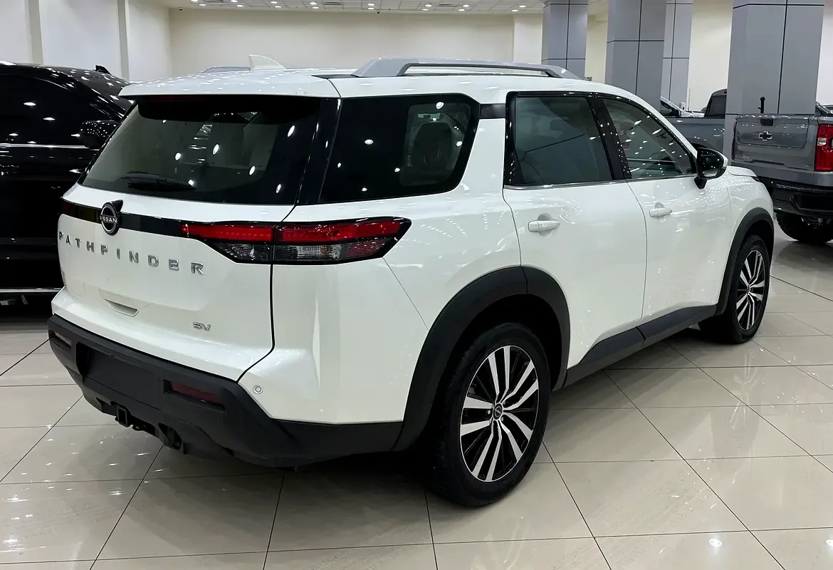 Nissan Pathfinder 3.5 AT 4WD (284 hp) - 6