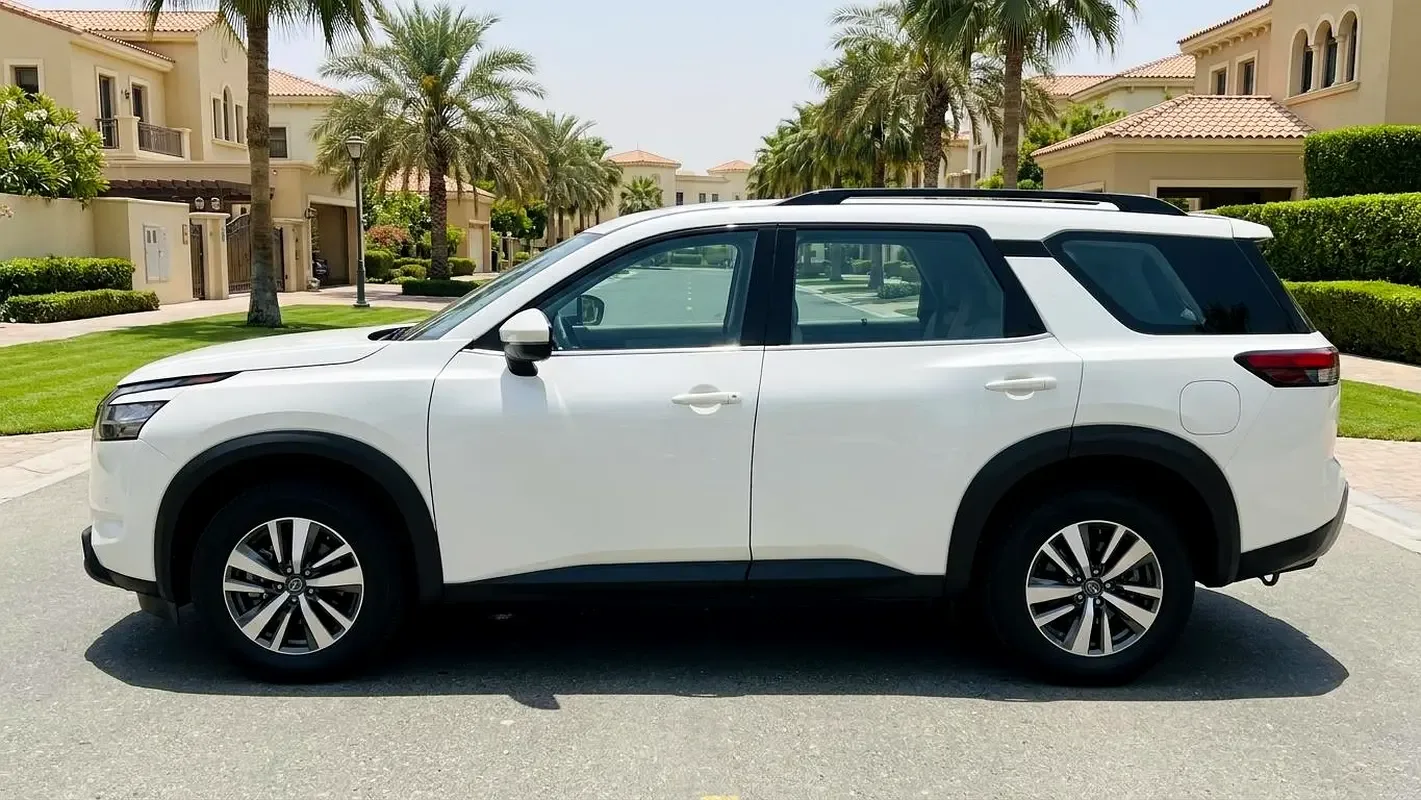 Nissan Pathfinder 3.5 AT 4WD (284 hp) - 3