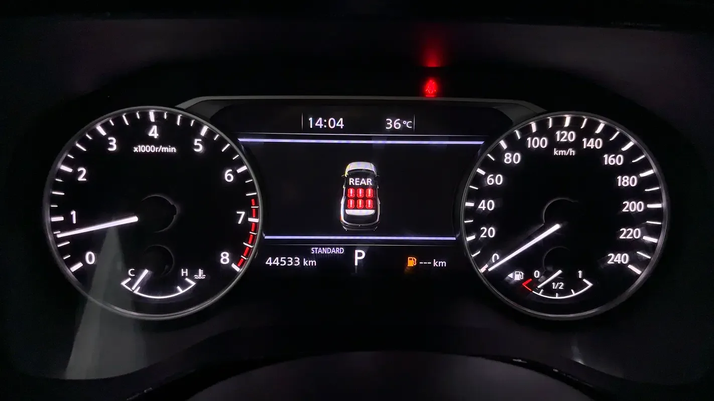 Nissan Pathfinder 3.5 AT 4WD (284 hp) - 9