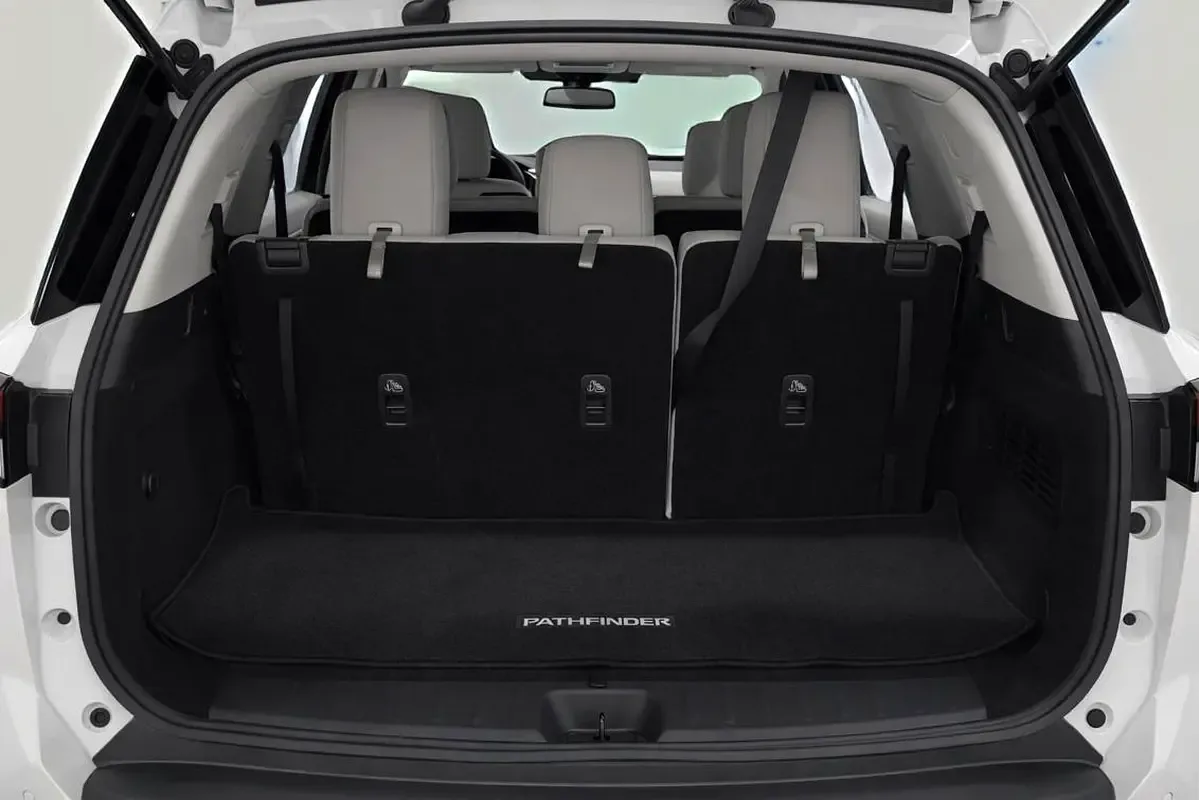 Nissan Pathfinder 3.5 AT 4WD (284 hp) - 11