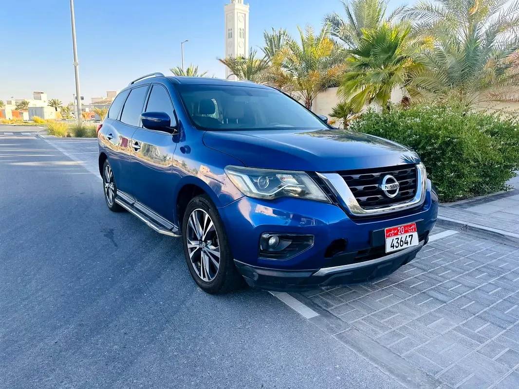 Nissan Pathfinder 3.5 CVT (284 hp)