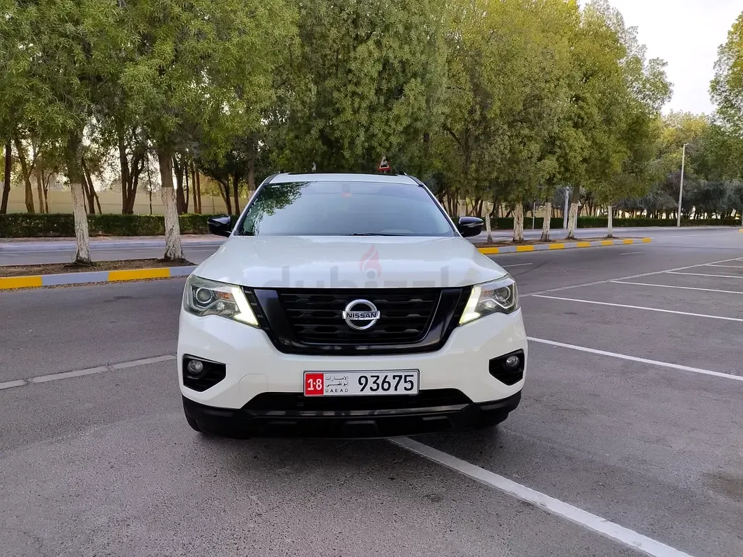 Nissan Pathfinder 3.5 CVT (284 hp)