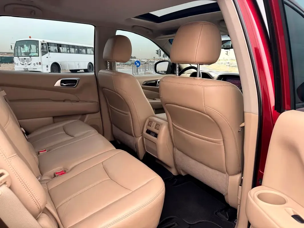 Nissan Pathfinder 3.5 CVT (284 hp) - 12
