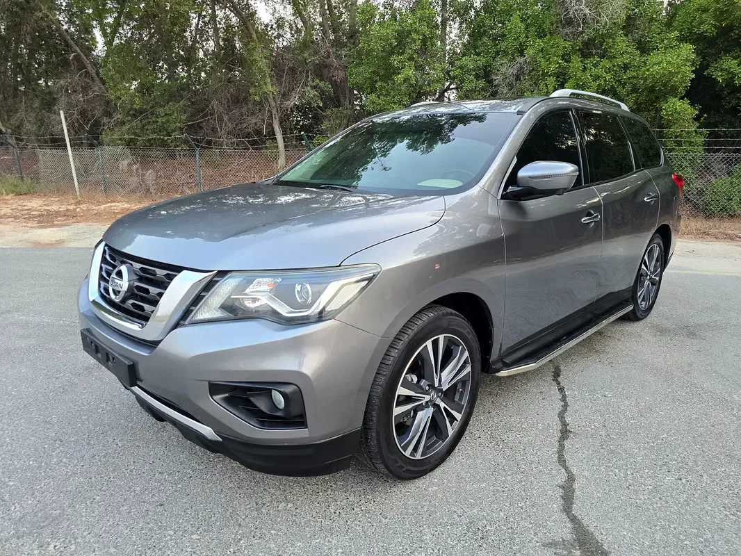 Nissan Pathfinder 3.5 CVT (284 hp)