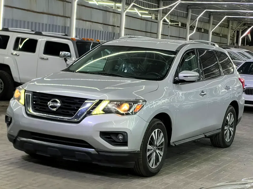 Nissan Pathfinder 3.5 CVT (284 hp)