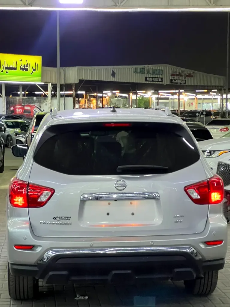 Nissan Pathfinder 3.5 CVT (284 hp) - 8