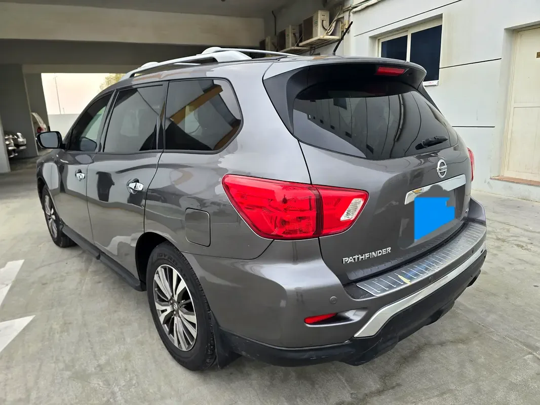 Nissan Pathfinder 3.5 CVT (284 hp) - 11