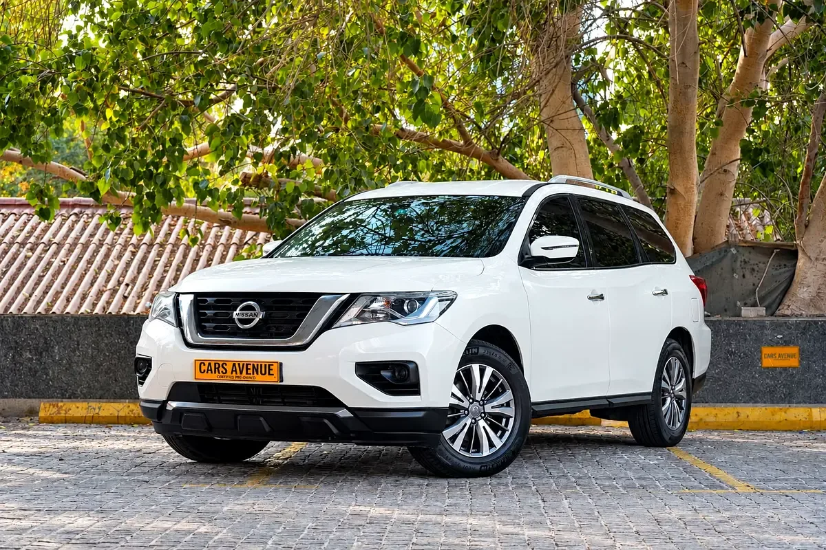 Nissan Pathfinder 3.5 CVT (284 حصان)