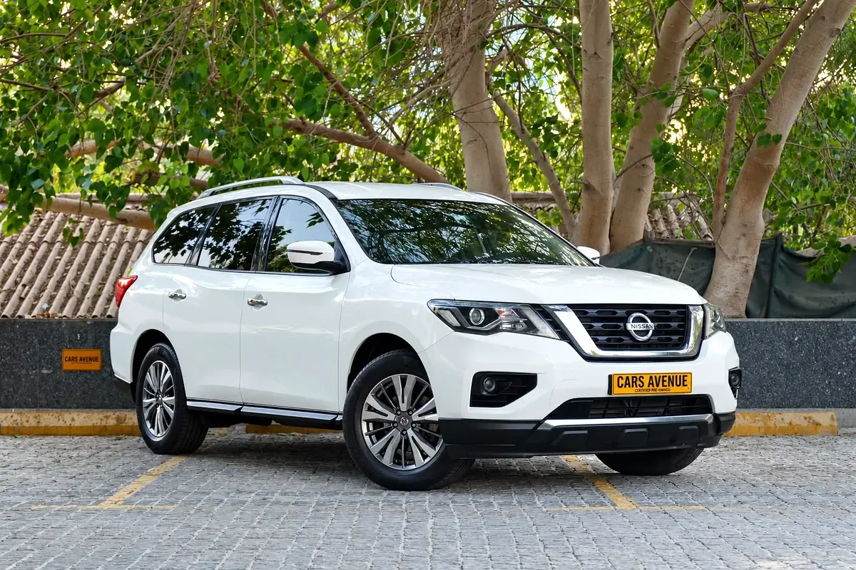 Nissan Pathfinder 3.5 CVT (284 حصان) - 2