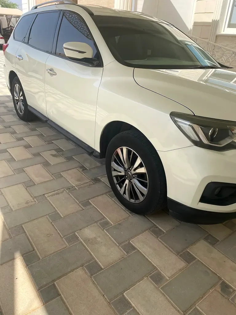 Nissan Pathfinder 3.5 CVT (284 hp) - 2