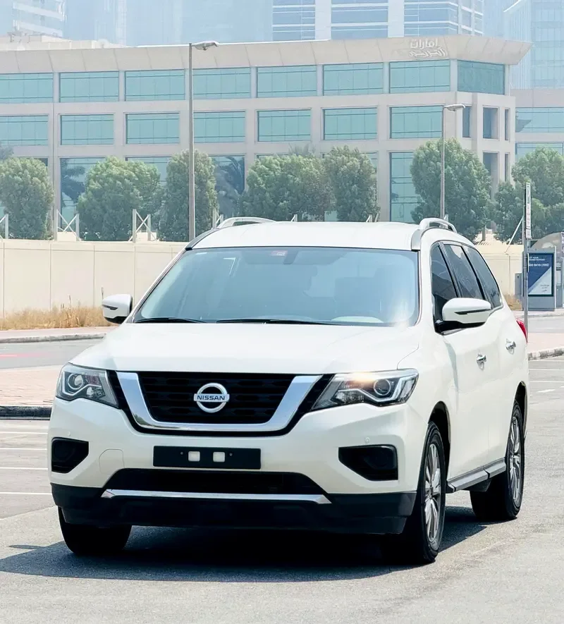 Nissan Pathfinder 3.5 CVT (284 حصان) - 2