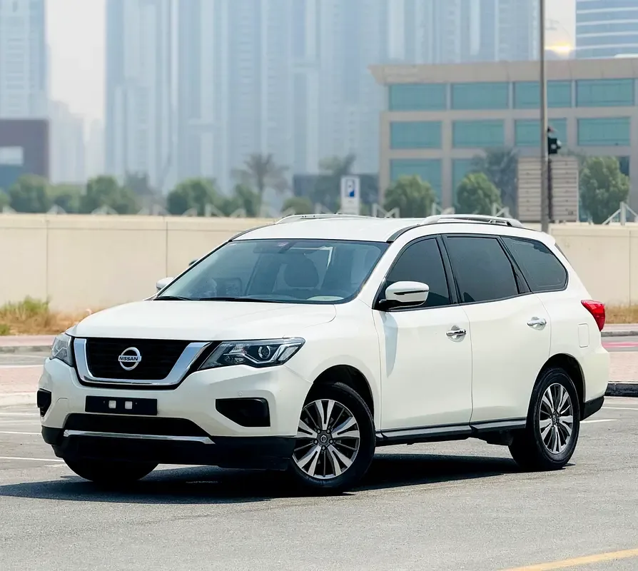 Nissan Pathfinder 3.5 CVT (284 حصان) - 3
