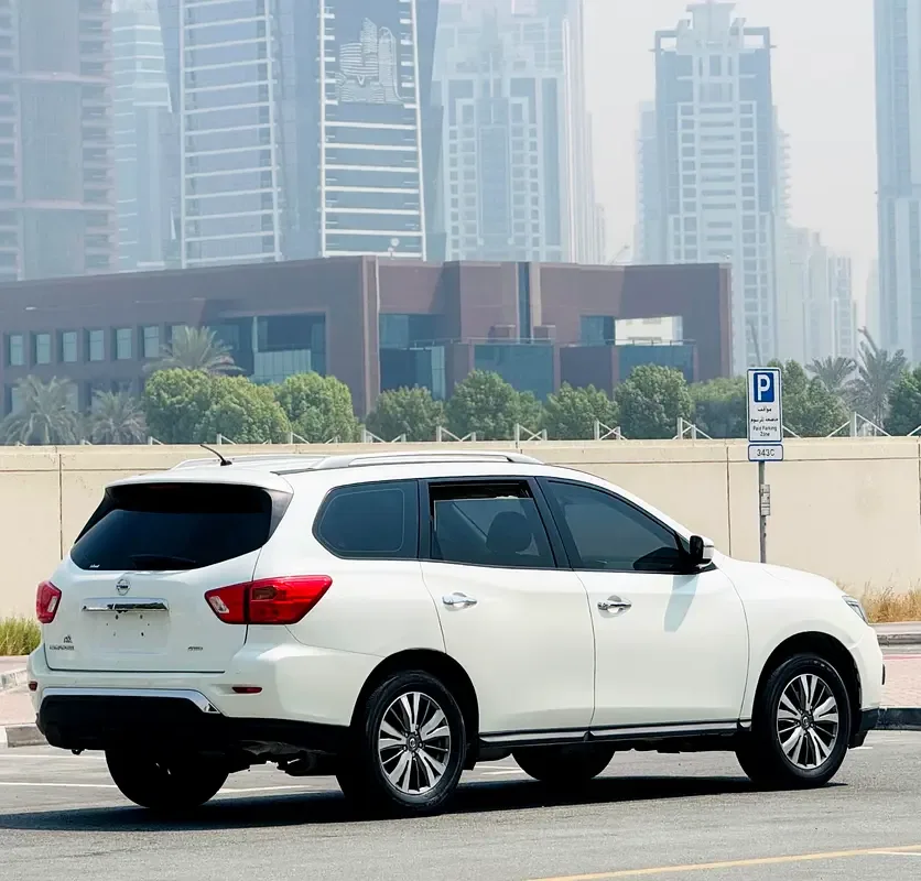Nissan Pathfinder 3.5 CVT (284 حصان) - 6