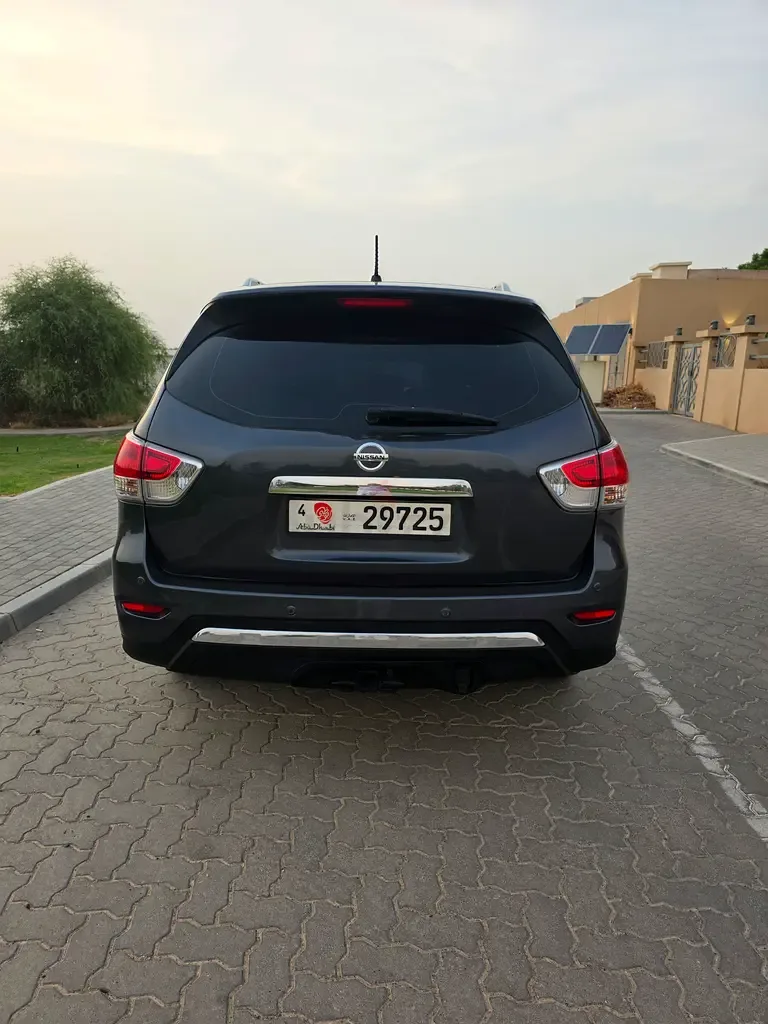 Nissan Pathfinder 3.5 CVT AWD (249 hp)