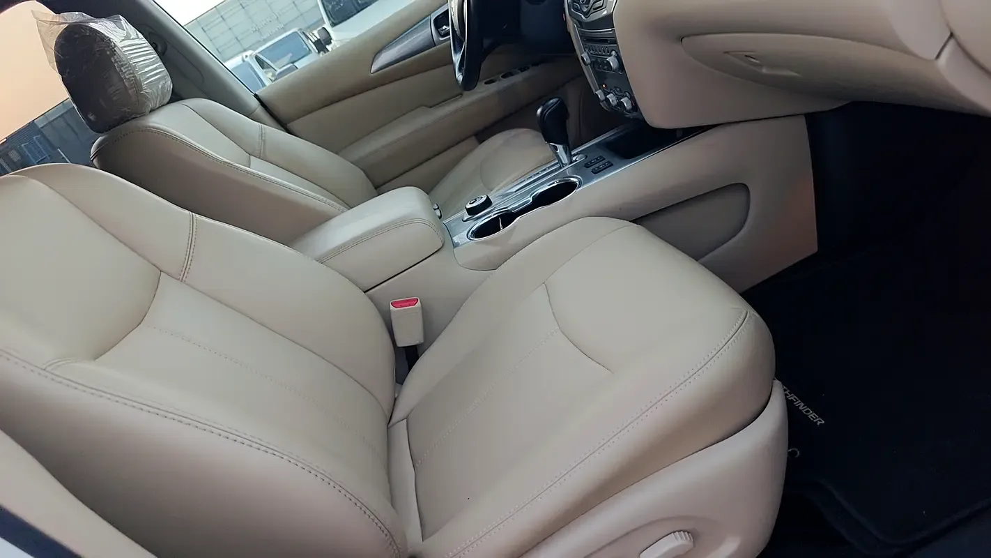 Nissan Pathfinder 3.5 l (284 hp) gasoline, Four-wheel drive, variator - 8