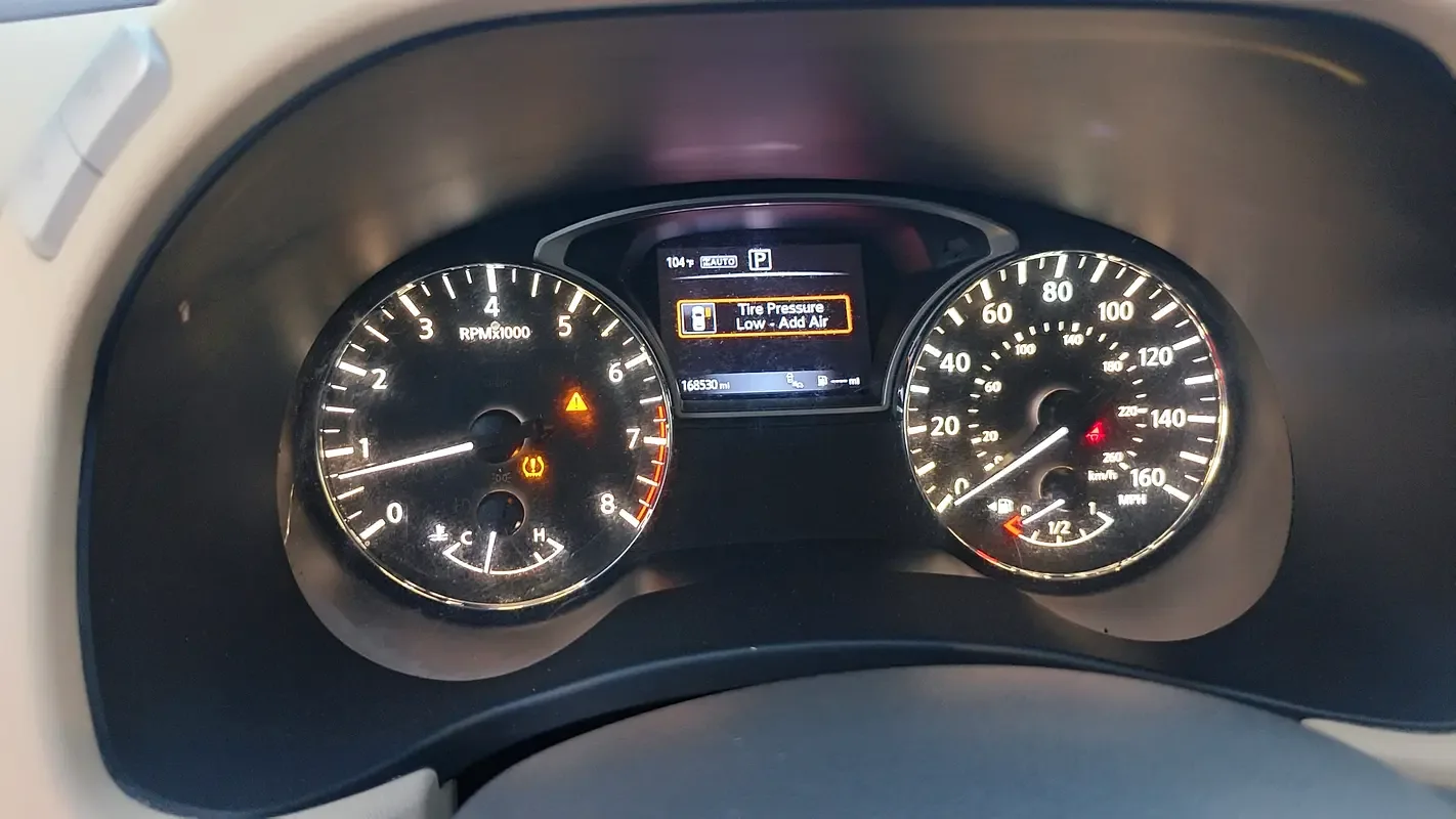 Nissan Pathfinder 3.5 l (284 hp) gasoline, Four-wheel drive, variator - 17
