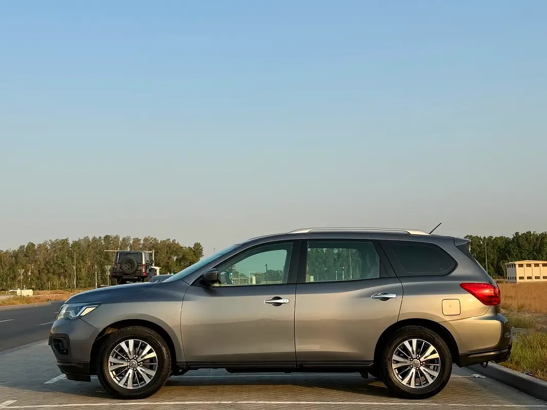 Nissan Pathfinder 3.5 l (284 حصان) بنزين, Four-wheel drive, variator - 4