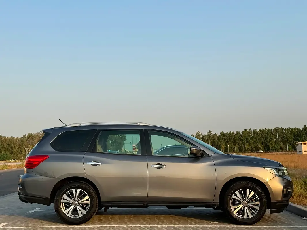 Nissan Pathfinder 3.5 l (284 حصان) بنزين, Four-wheel drive, variator - 5