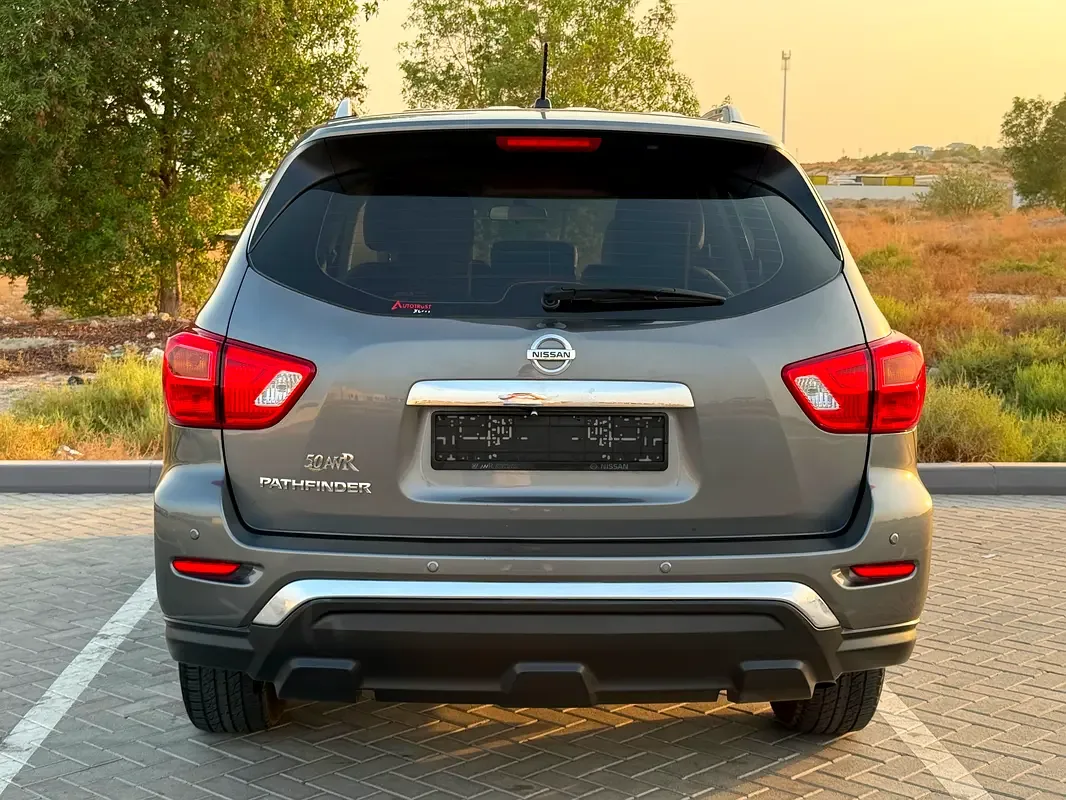 Nissan Pathfinder 3.5 l (284 حصان) بنزين, Four-wheel drive, variator - 8