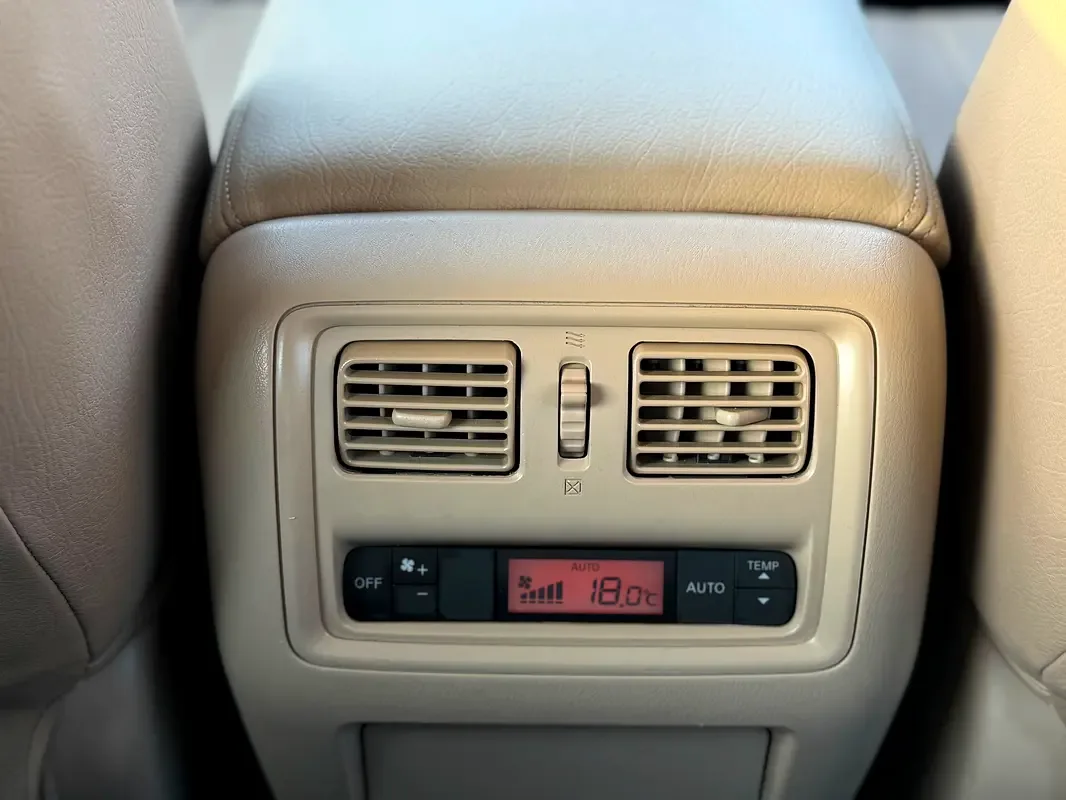 Nissan Pathfinder 3.5 l (284 حصان) بنزين, Four-wheel drive, variator - 13