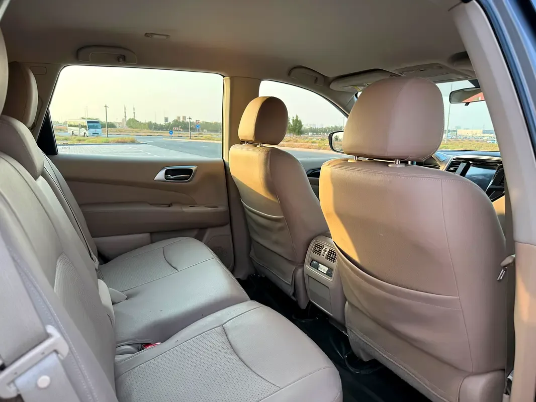 Nissan Pathfinder 3.5 l (284 حصان) بنزين, Four-wheel drive, variator - 12