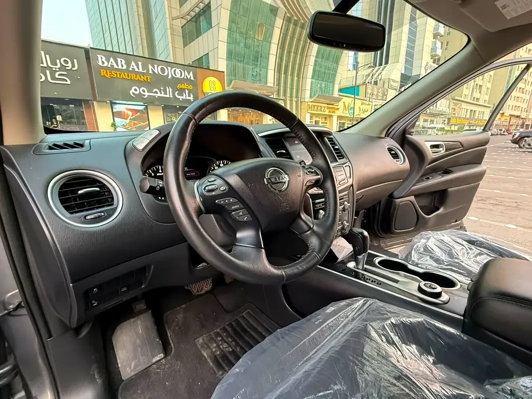 Nissan Pathfinder 3.5 l (284 hp) gasoline, Four-wheel drive, variator - 15