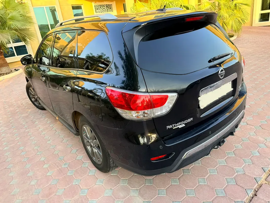 Nissan Pathfinder 3.5 l (284 hp) gasoline, Four-wheel drive, variator - 3