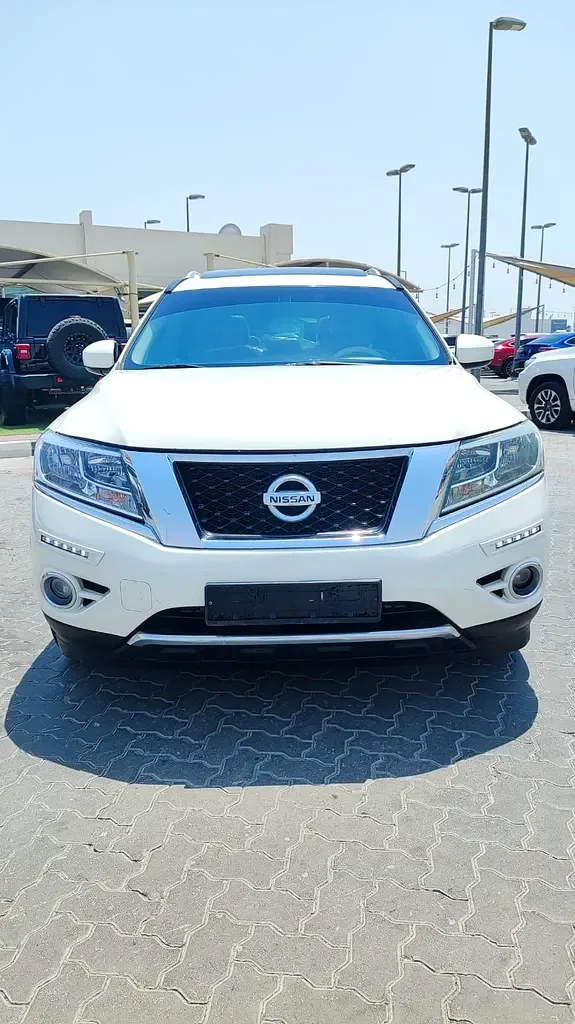 Nissan Pathfinder 4.0 AT (269 hp)