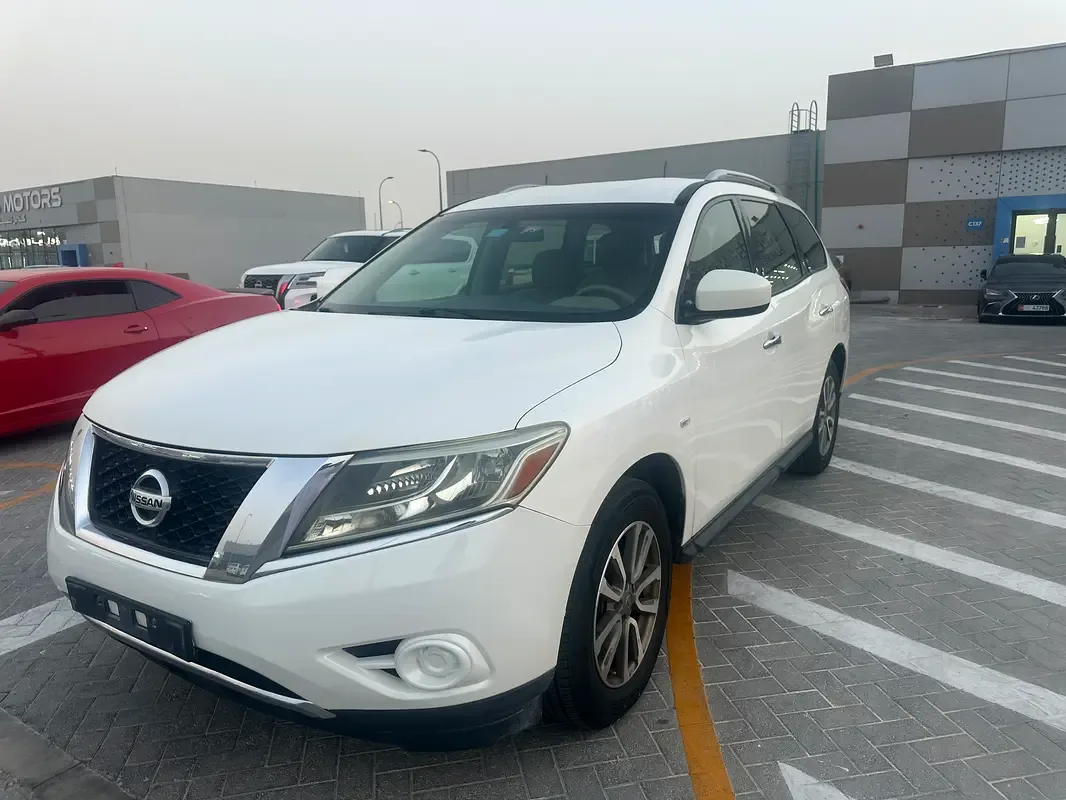 Nissan Pathfinder 4.0 AT (269 hp)