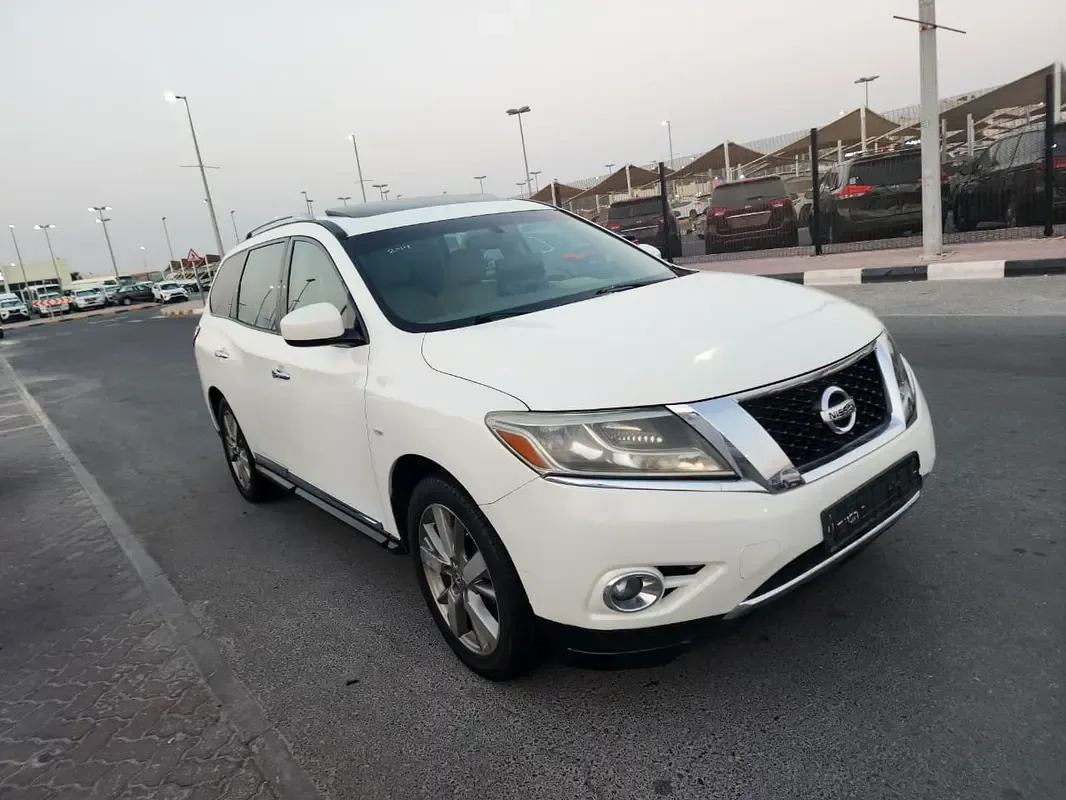 Nissan Pathfinder 4.0 AT (269 hp)