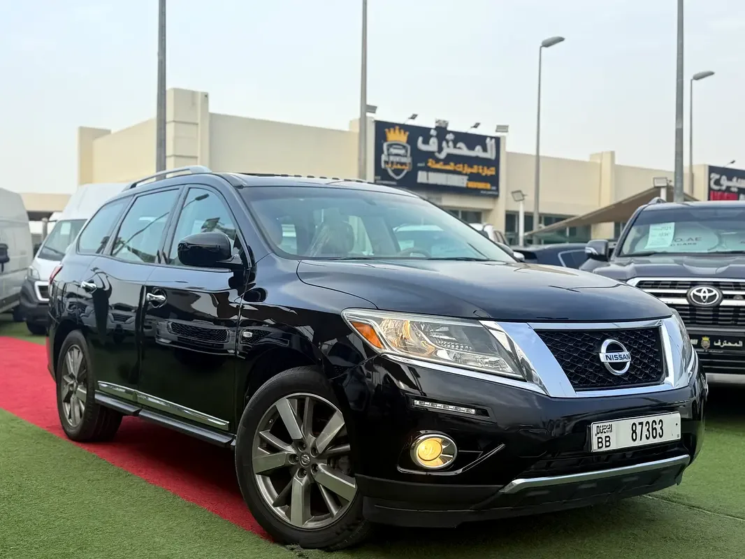Nissan Pathfinder 4.0 AT (269 hp)