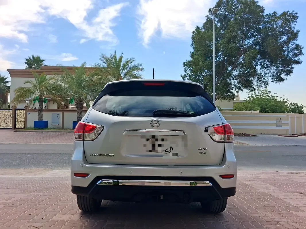 Nissan Pathfinder 4.0 AT (269 hp) - 11