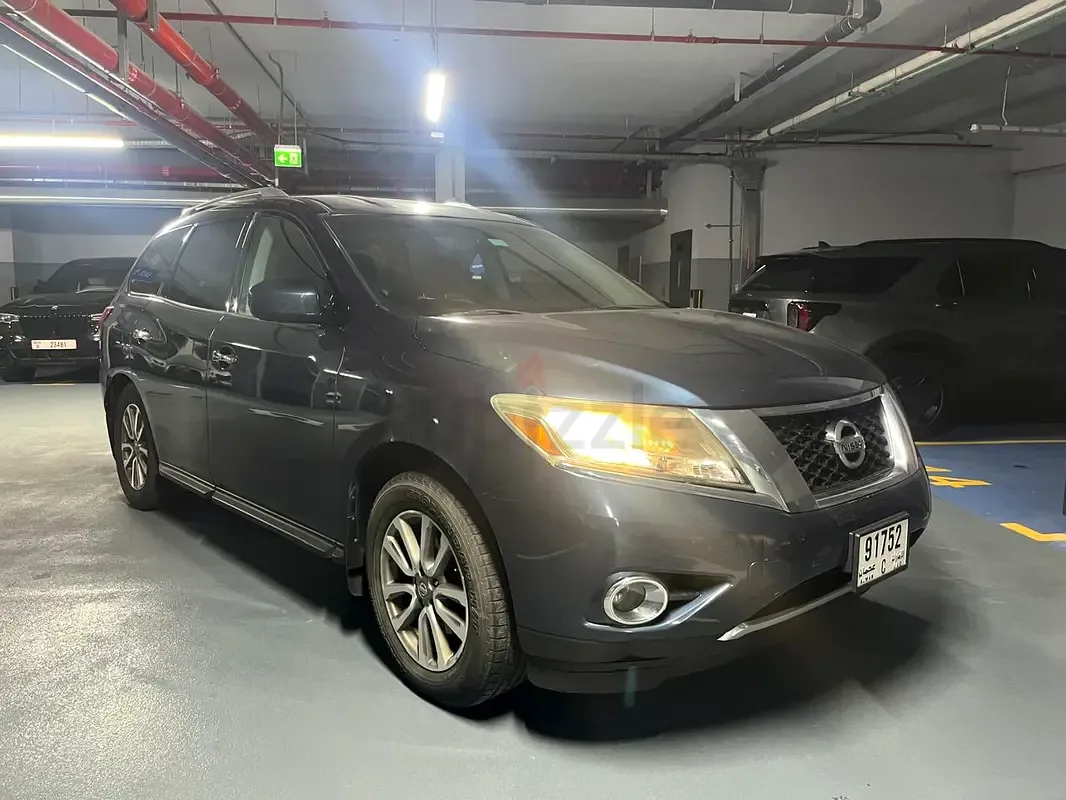 Nissan Pathfinder 4.0 AT (269 hp)