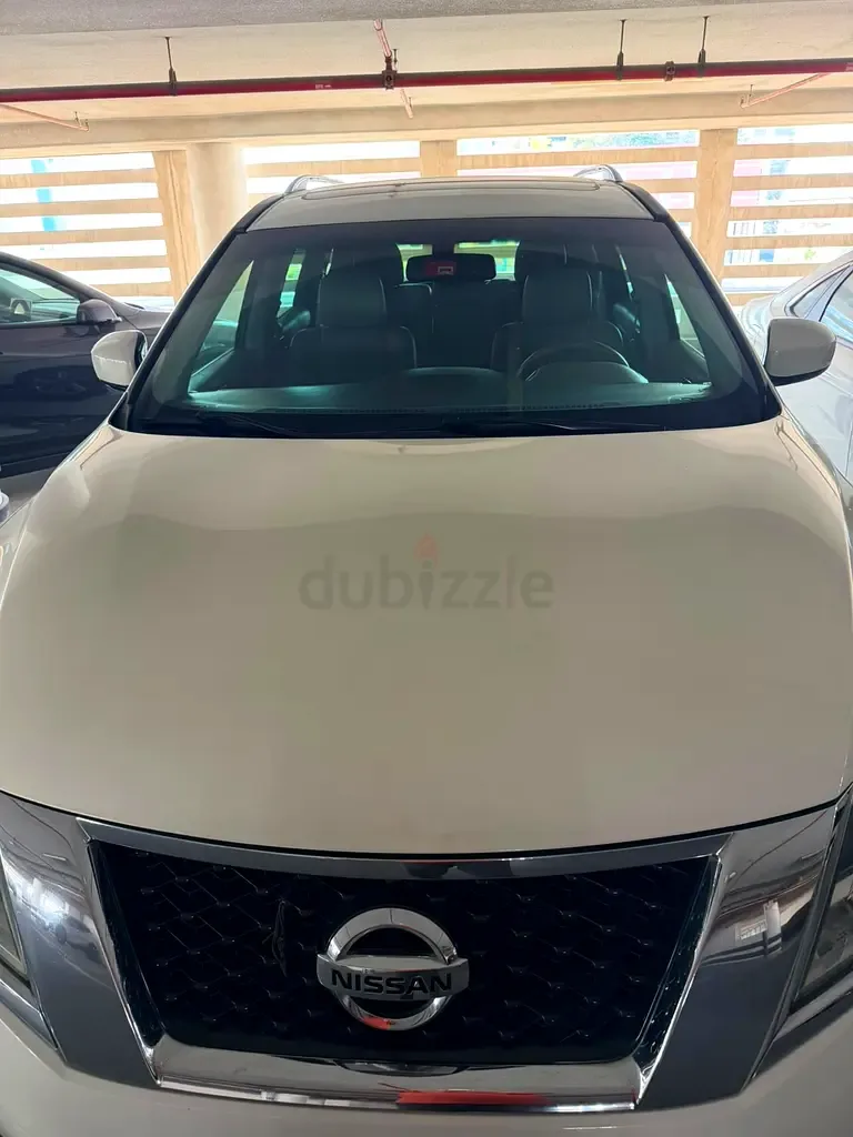 Nissan Pathfinder 4.0 AT (269 حصان) - 2