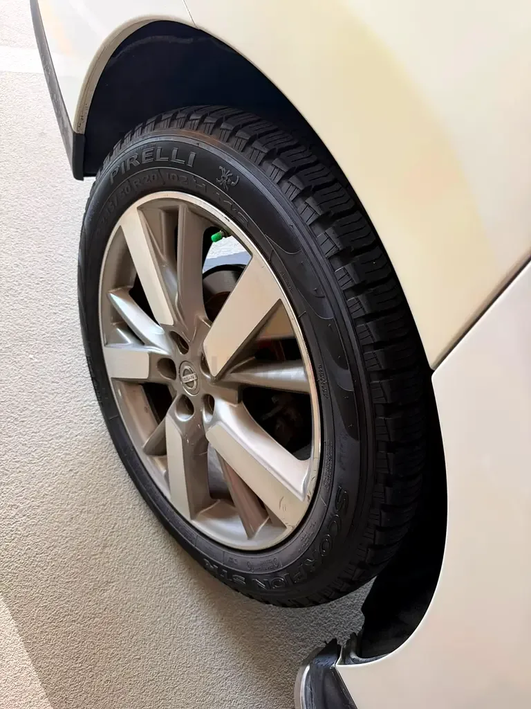 Nissan Pathfinder 4.0 AT (269 حصان) - 3