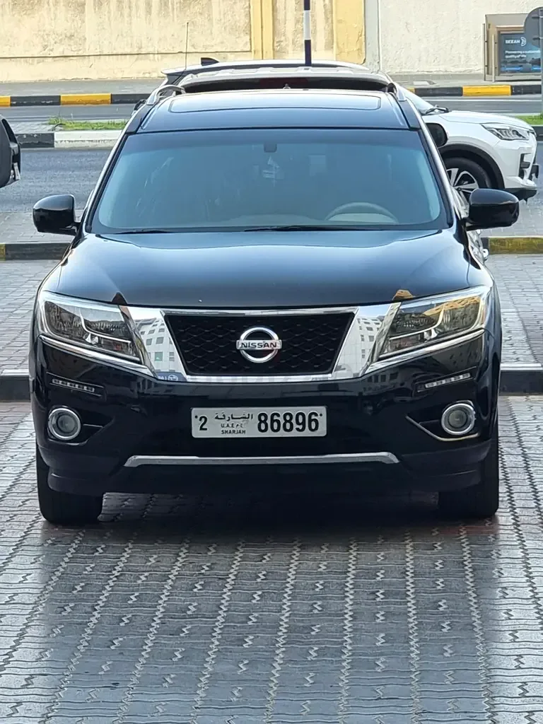Nissan Pathfinder 4.0 AT (269 hp)