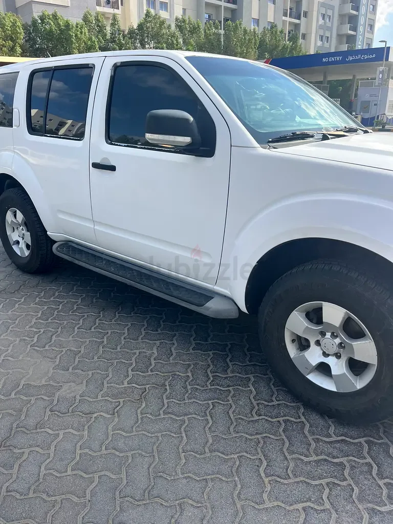 Nissan Pathfinder 4.0 AT (269 hp) - 3