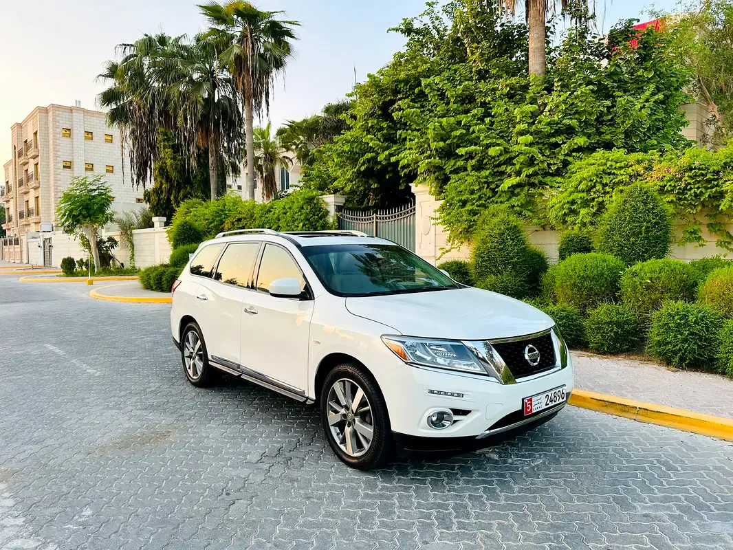 Nissan Pathfinder 4.0 AT (269 حصان) - 4
