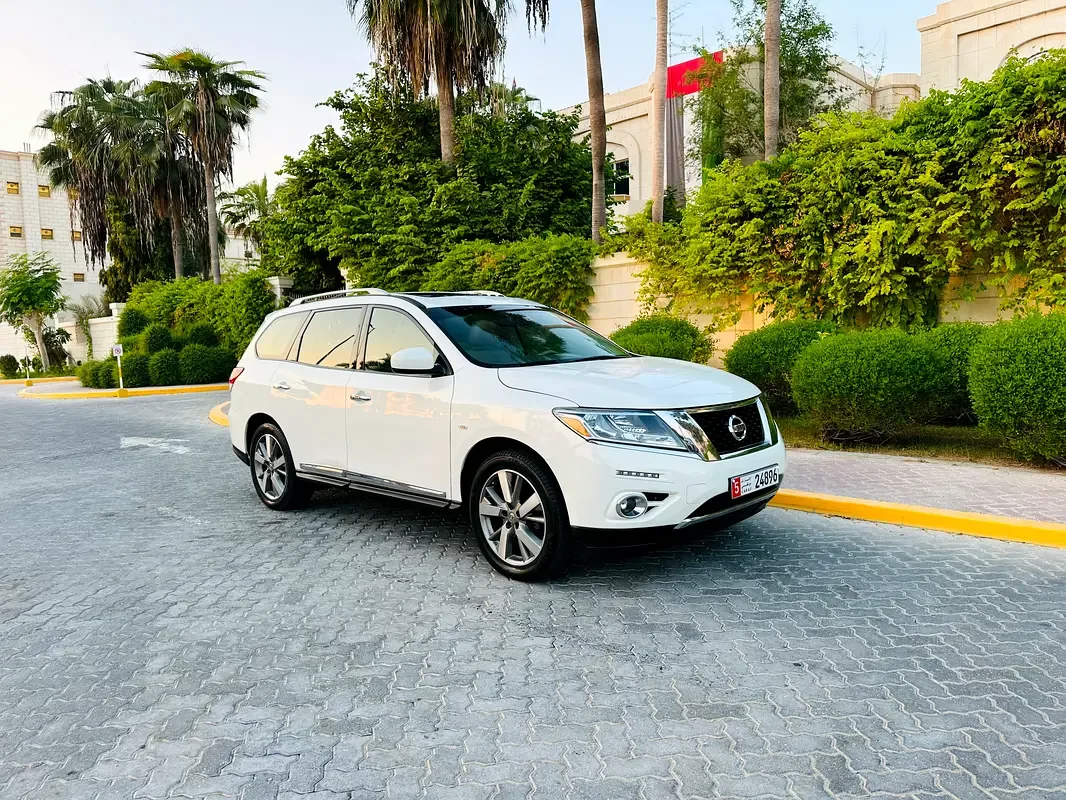 Nissan Pathfinder 4.0 AT (269 حصان) - 3
